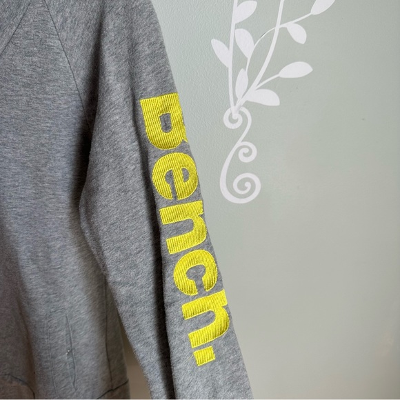 Bench Zip-Up Women Sweater, in size US Medium - Picture 4 of 8